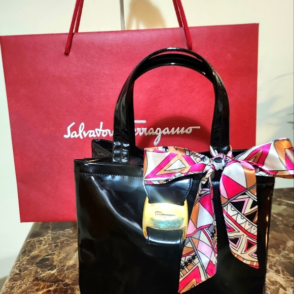 Salvatore Ferragamo Handbags - Salvatore Ferragamo Patent Leather Tote with Gold Logo EUC